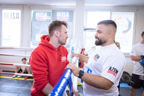Azem Kampfsport in Winterthur und Wil bietet Boxen, Thaiboxen und Kickboxen an