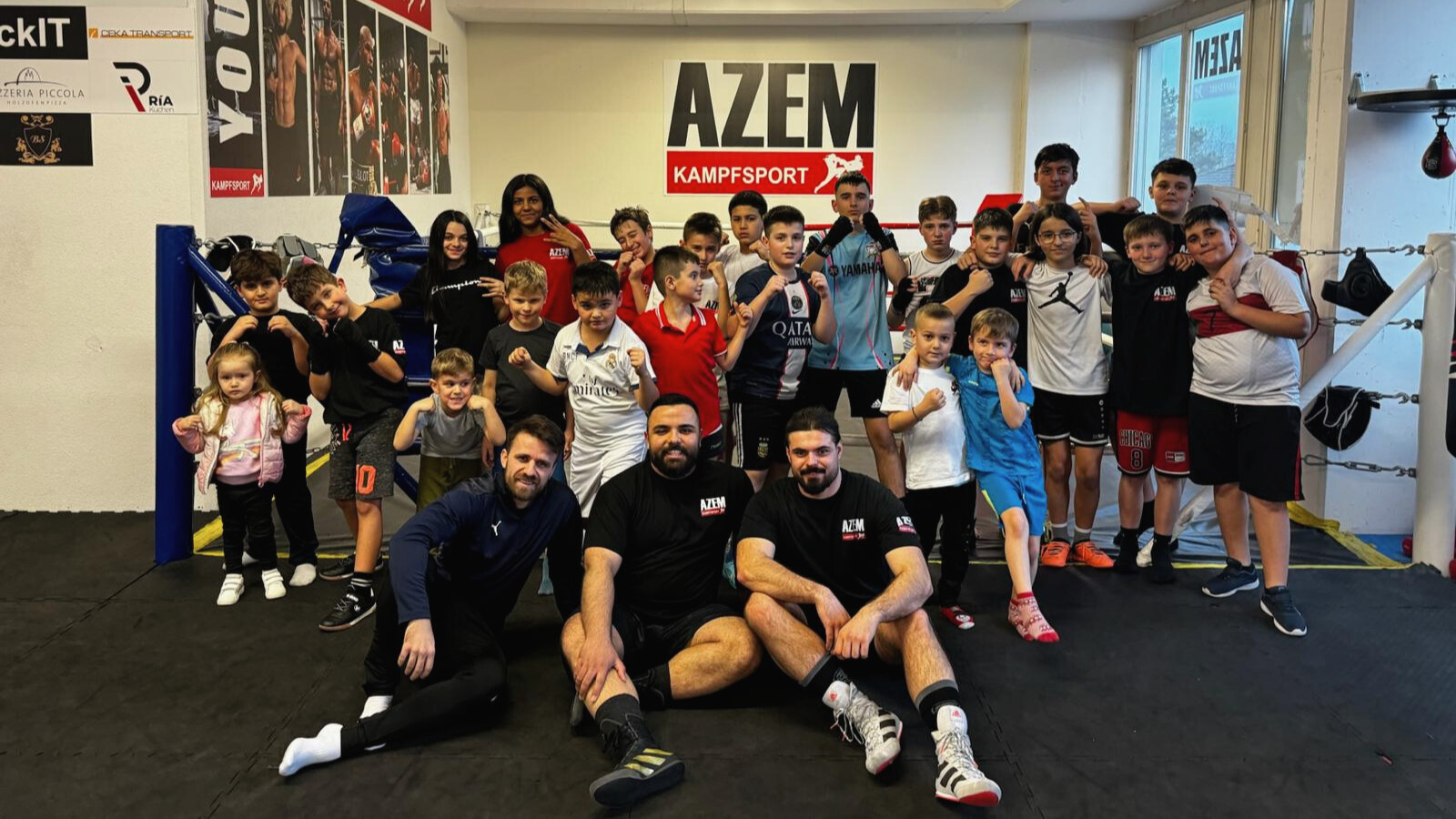 Gruppentraining Kinder Kickboxen bei AZEM Kampfsport – Bild 1