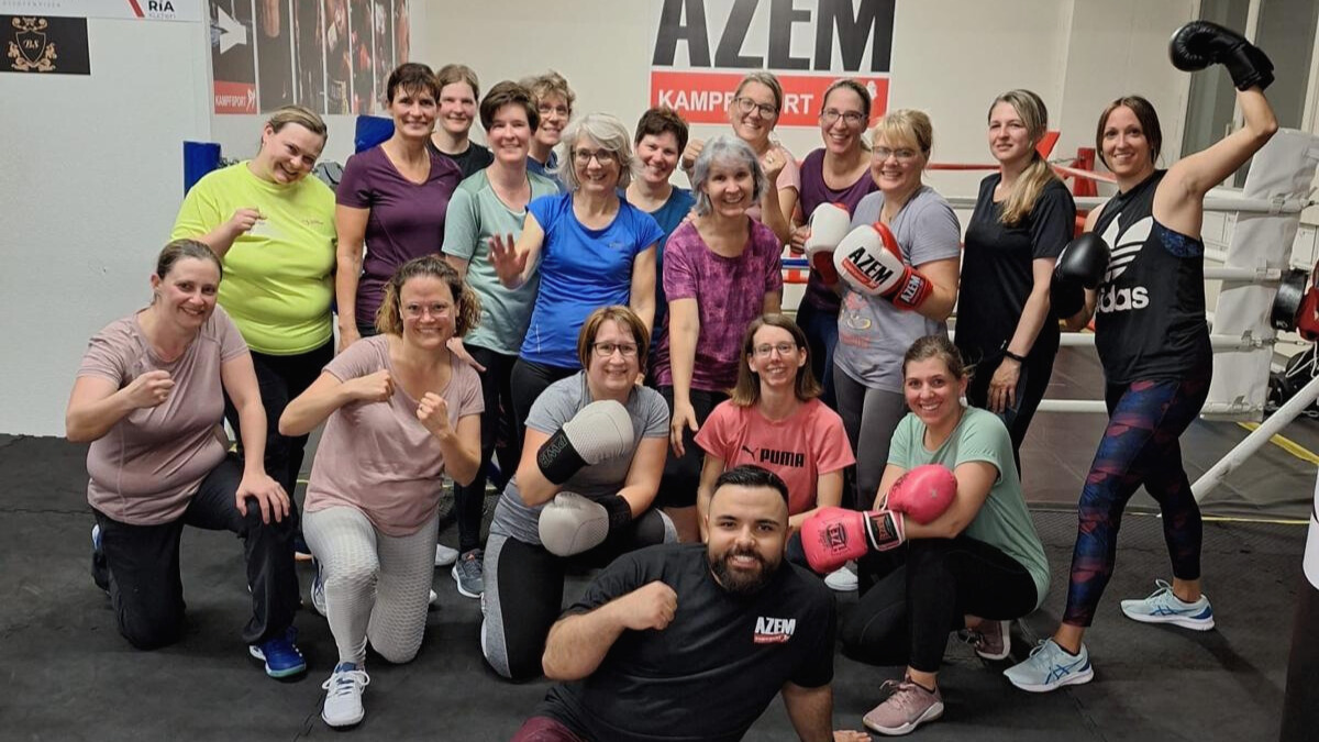 Azem Rind Frauenpower im Boxtraining bei AZEM | AZEM Kampfsport