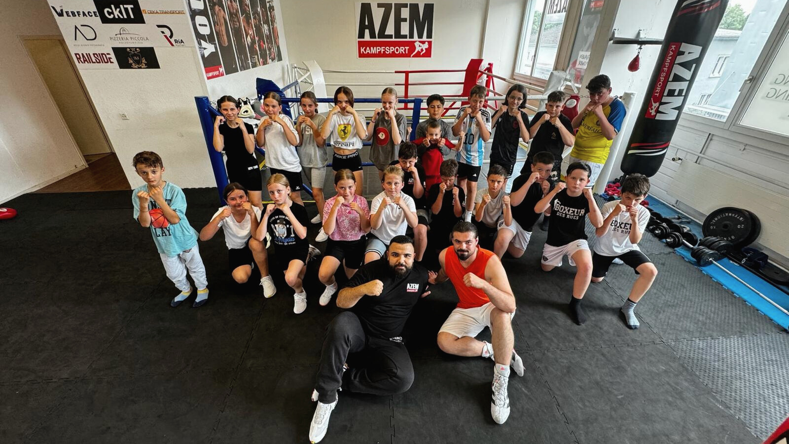 Gruppentraining Kinder Kickboxen bei AZEM Kampfsport – Bild 6