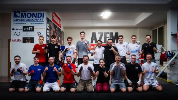 Erwachsene Boxer beim Training im AZEM Gym | AZEM KAMPFSPORT