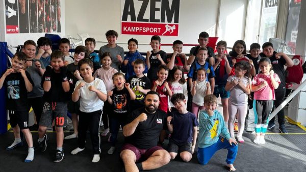 Boxgruppe mit jungen Talenten im AZEM Gym | AZEM KAMPFSPORT